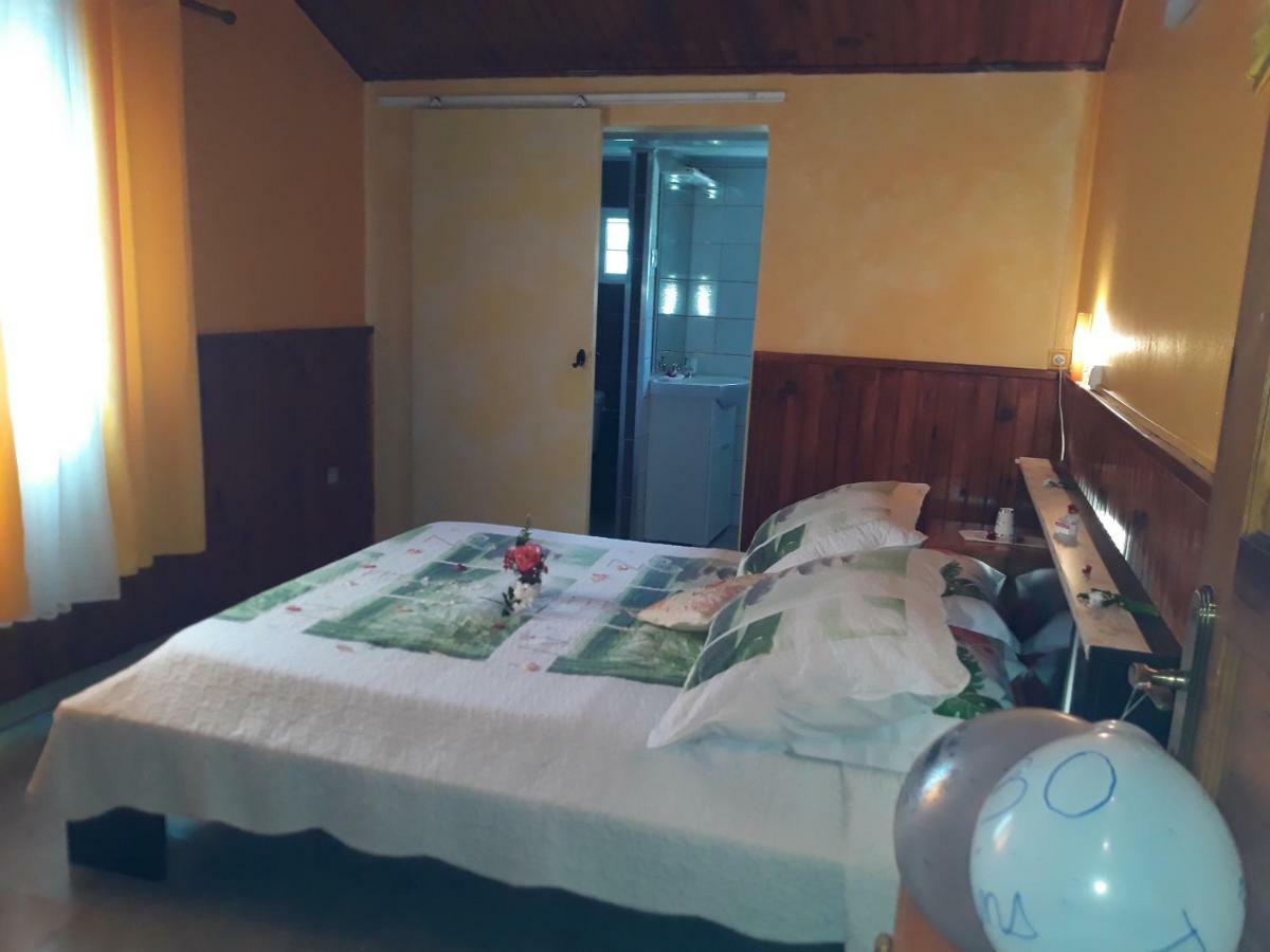 Petite Fleur De Lentilles Bed and Breakfast Cilaos Εξωτερικό φωτογραφία